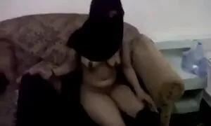 ama-arab abesifazane ...